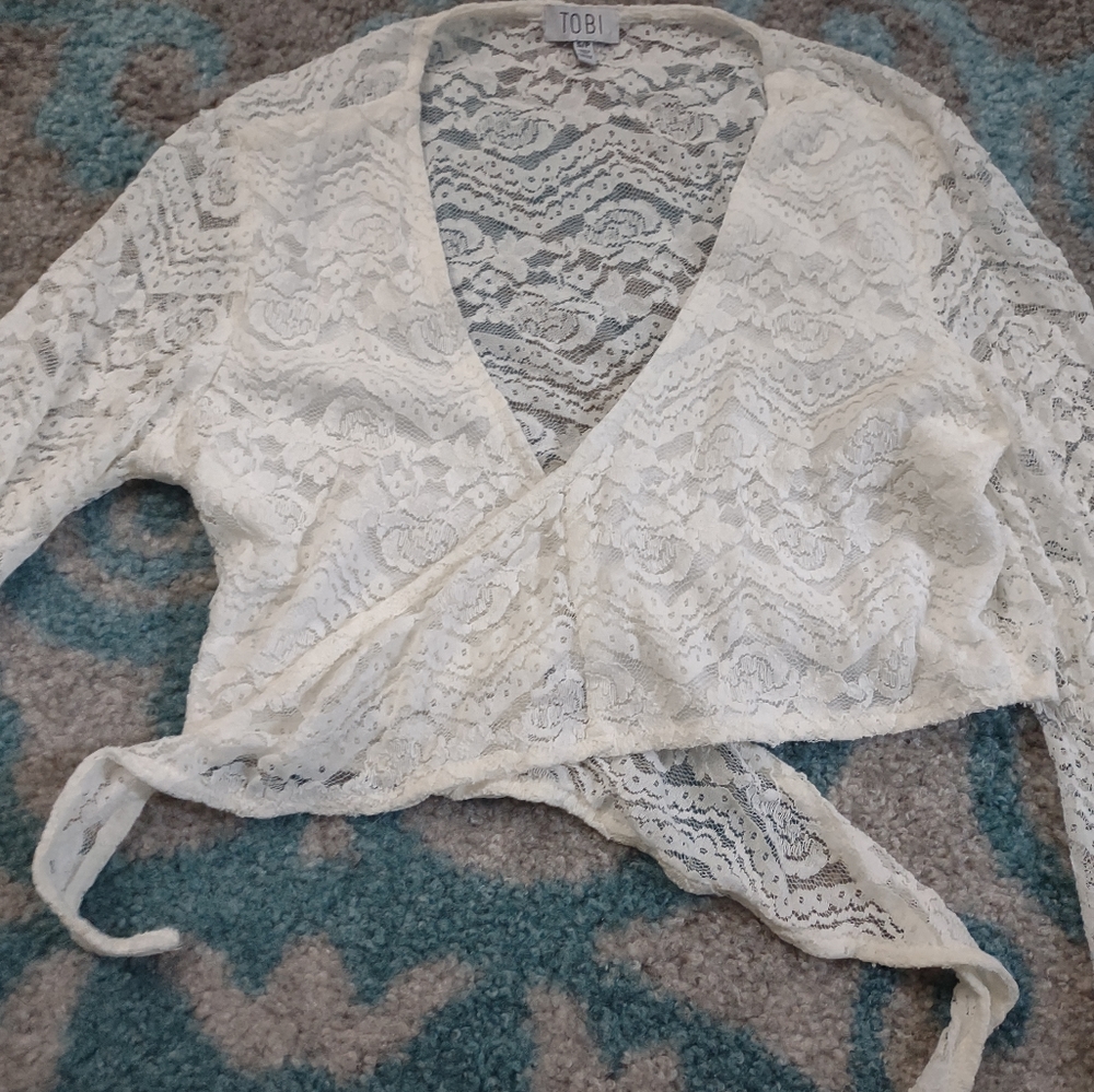 Tobi Lacy Tie Front Shrug Bell Sleeved Size Small Off White